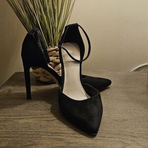 Nine West Black Ankle Strap Heels